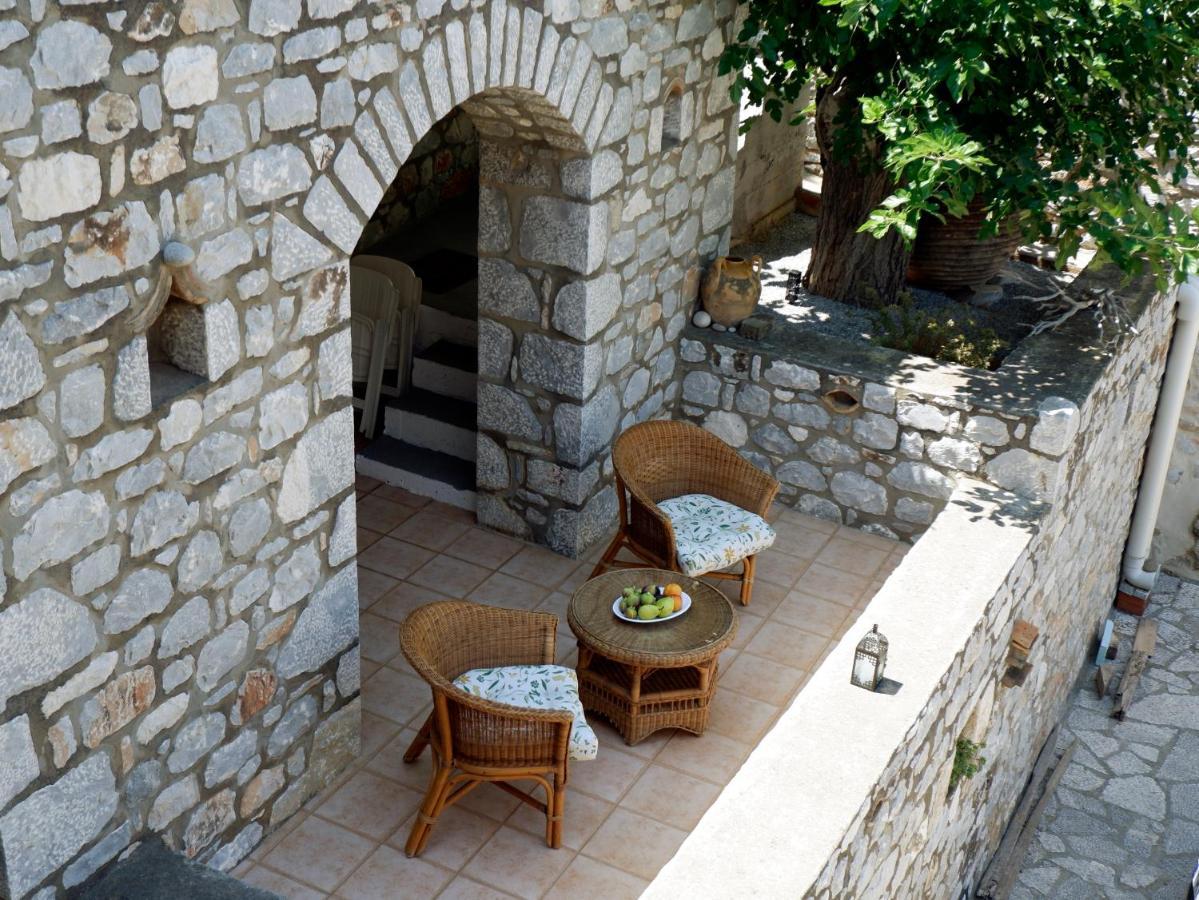 Mani Home Néon Oítilon Exteriér fotografie